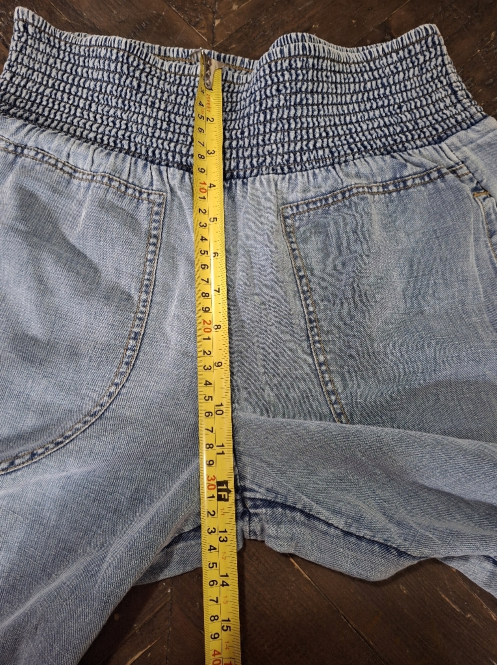 Pilcro Barrel-Leg Smocked Waist Jeans  Size S. - Picture 10 of 12